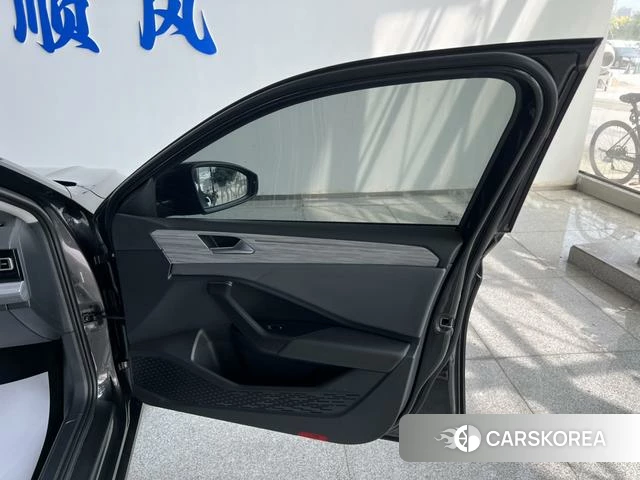 Volkswagen Sagitar id 4320878 из Китая 25