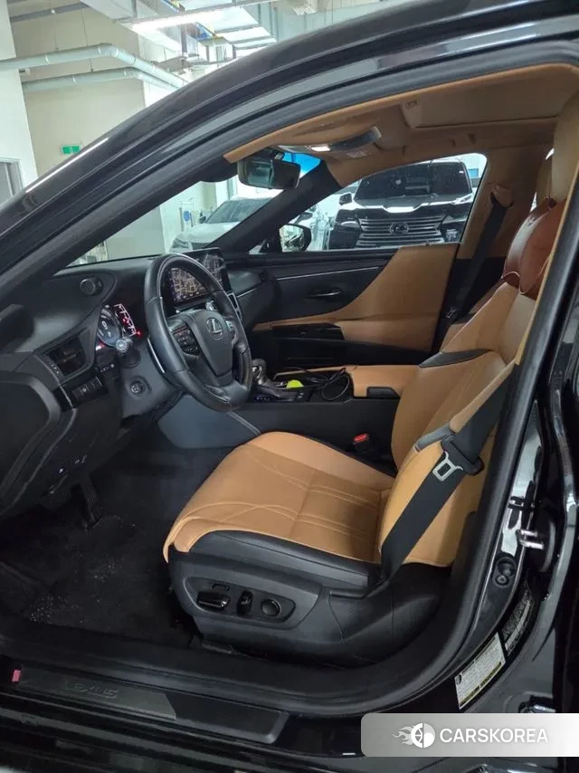 Lexus ES300h 7th generation id 3241178 из Кореи 12