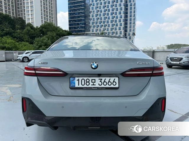 BMW 5 Series (G60) id 4441462 из Кореи 12