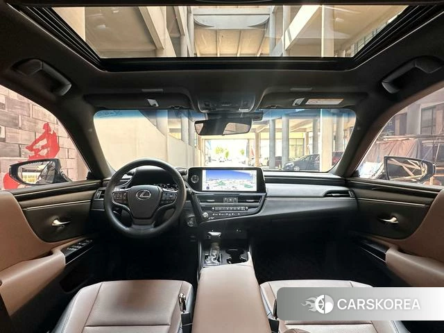 Lexus ES id 4299953 из Китая 10