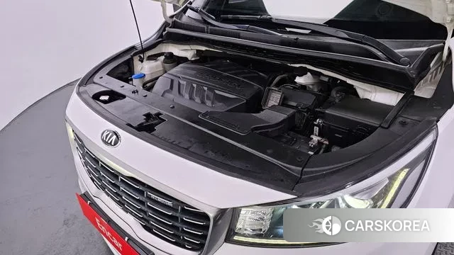 Kia The New Carnival id 3646926 из Кореи 16