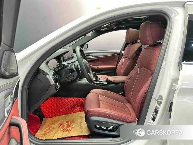 BMW 5 series 2024 Белый из Китая, фото 6