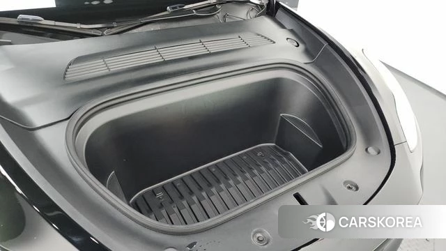 Tesla Model Y id 4571777 из Кореи 28