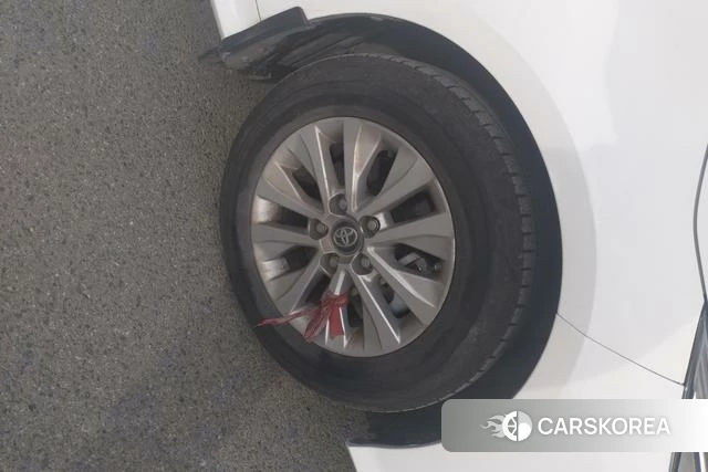 Toyota Corolla id 4300362 из Китая 13