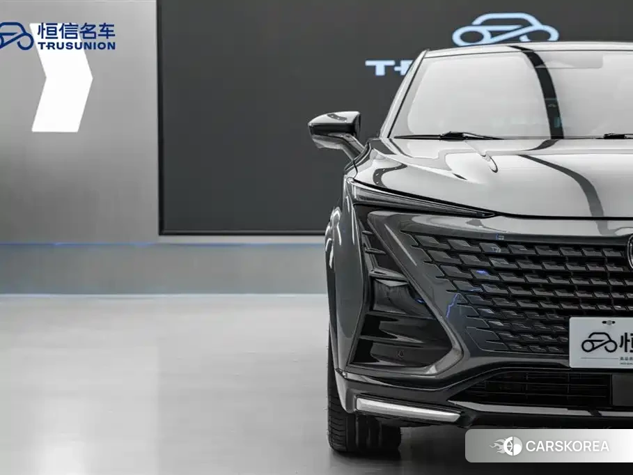 Chang'an Changan UNI-T id 4589121 из Китая 17