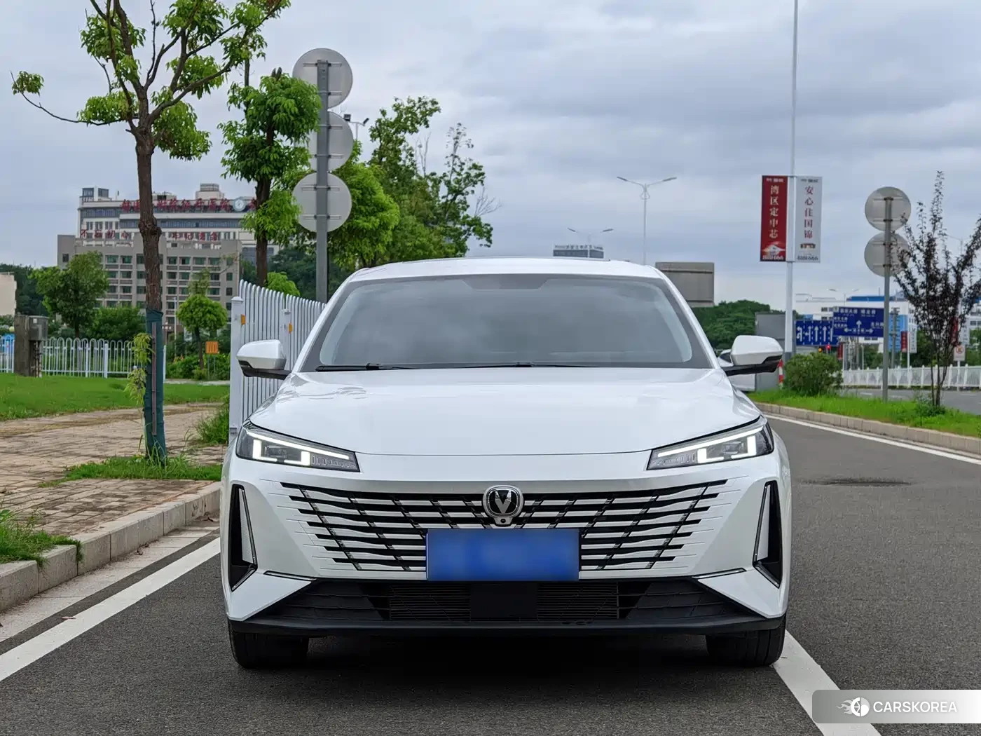 Chang'an Yidong 2025 Белый из Китая, фото 6