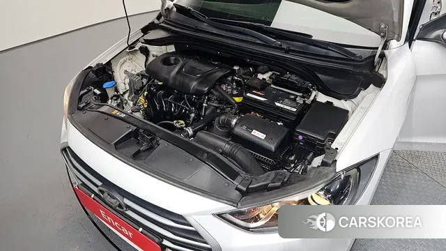 Hyundai Avante AD id 3656782 из Кореи 16