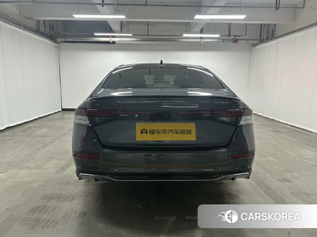 Honda Accord PHEV id 4216276 из Китая 16