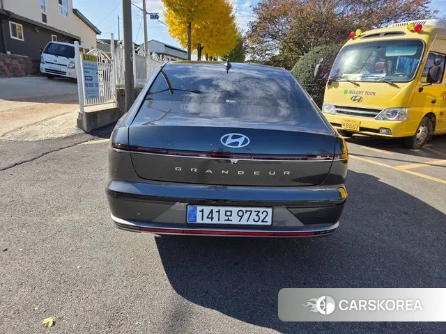 Hyundai Grandeur (GN7) id 3415173 из Кореи 12