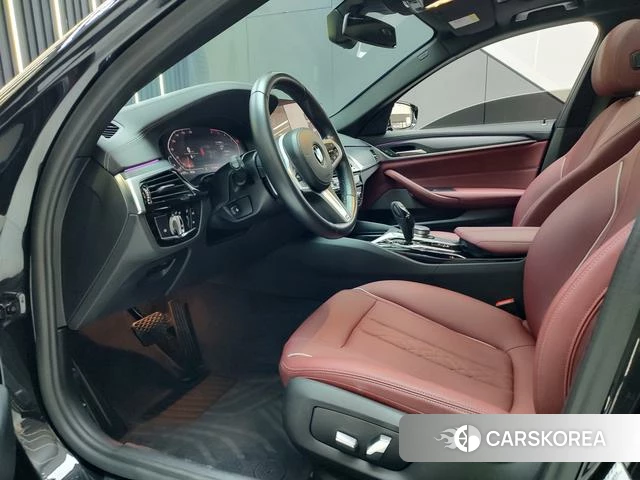BMW 5 series 2021 Черный из Китая, фото 6