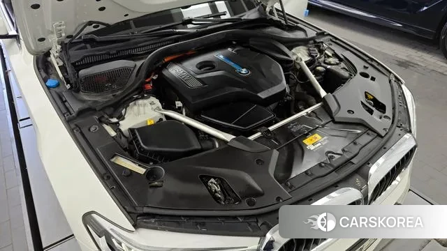 BMW 5 Series (G30) id 3013246 из Кореи 16