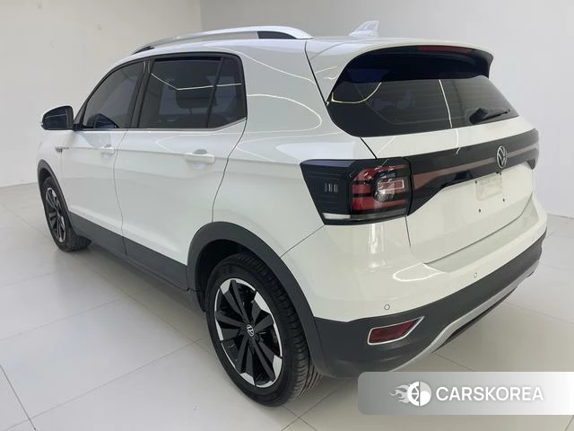 Volkswagen Exploring the shadow id 4218734 из Китая 12