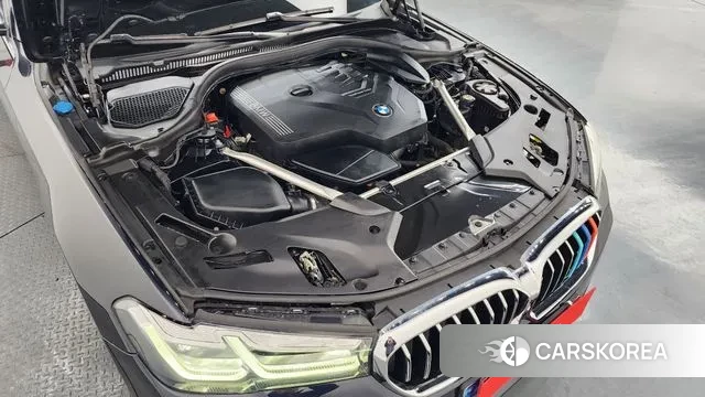 BMW 5 Series (G30) id 3620913 из Кореи 16