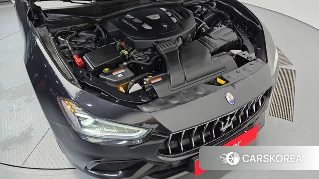 Maserati Ghibli id 4595184 из Кореи 16