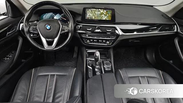 BMW 5 Series (G30) id 3723531 из Кореи 16