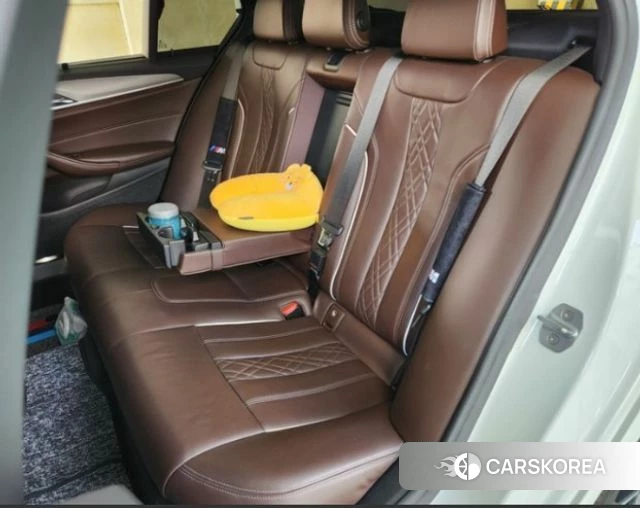 BMW 5 Series (G30) 2018 Белый из Кореи, фото 6