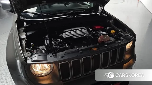 Jeep Renegade id 3333784 из Кореи 16