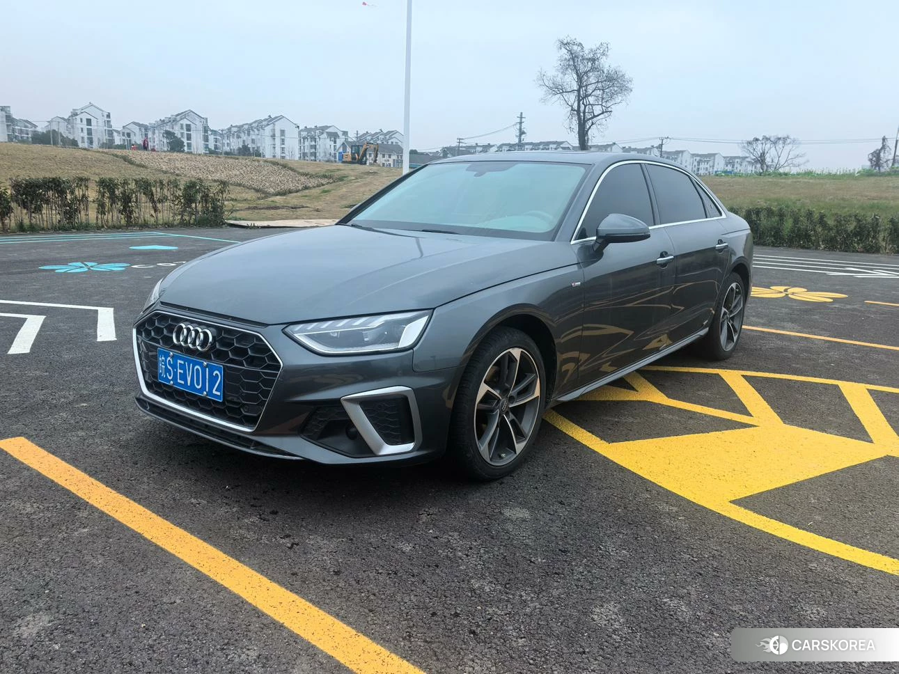 Audi A4L 2020 Темно-серый из Китая, фото 6