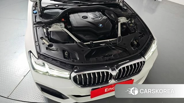 BMW 5 Series (G30) id 4434420 из Кореи 30