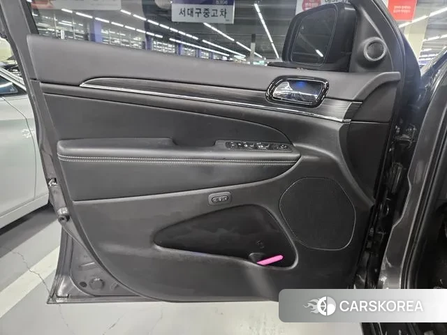 Jeep Grand Cherokee id 3008178 из Кореи 13