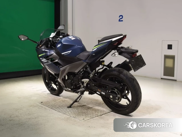 Kawasaki NINJA 400 id 4366855 из Японии 6