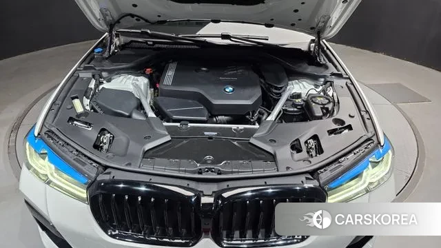 BMW 5 Series (G30) id 3427247 из Кореи 16