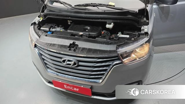 Hyundai The New Grand Starex id 3879880 из Кореи 16