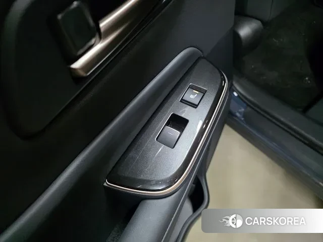 Toyota Crown Crossover id 3634010 из Кореи 16