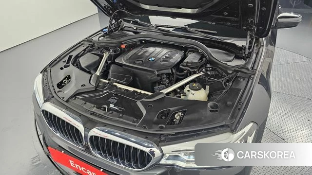 BMW 5 Series (G30) id 4856550 из Кореи 35