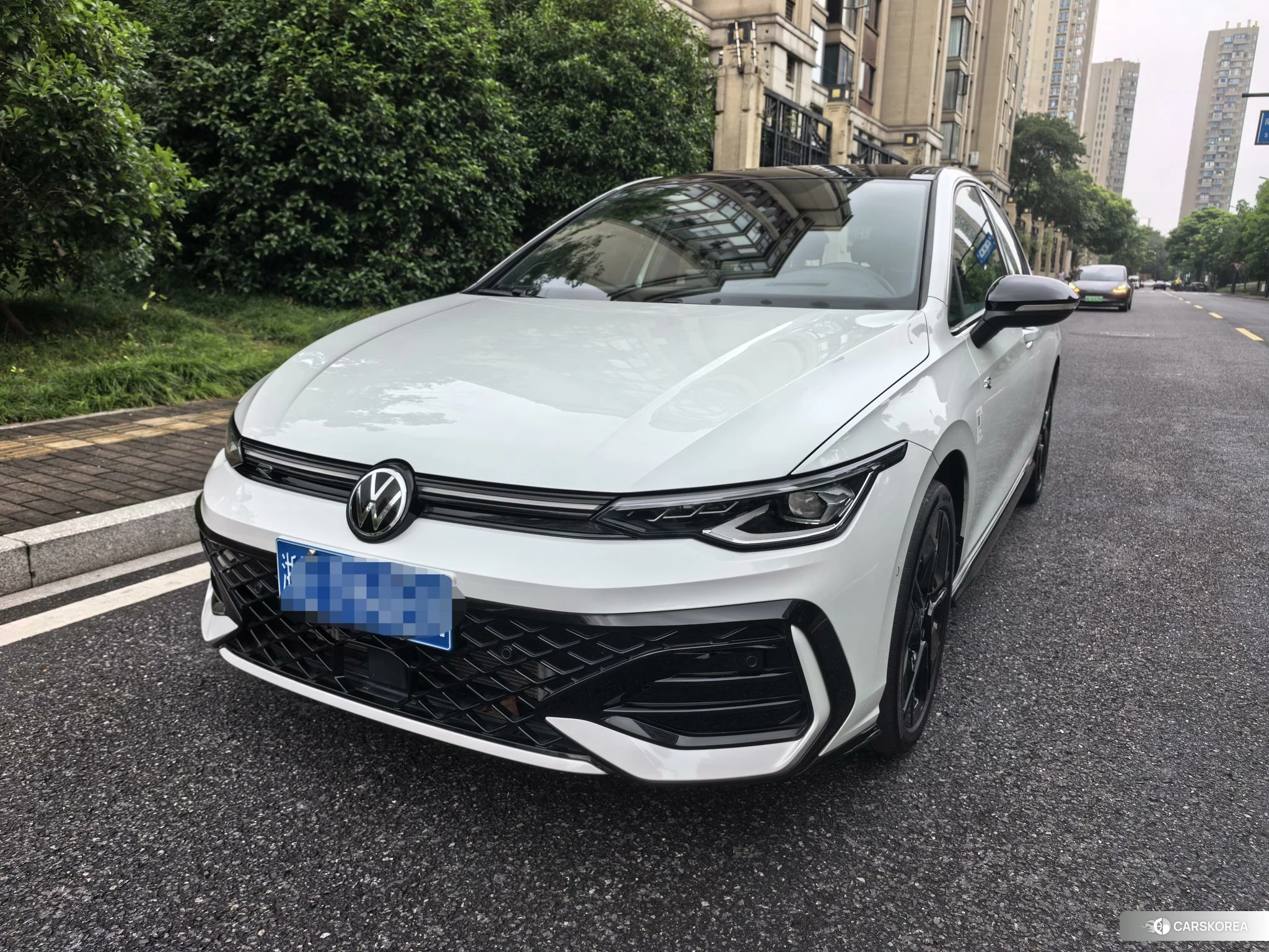 Volkswagen Golf 2024 Белый из Китая, фото 6
