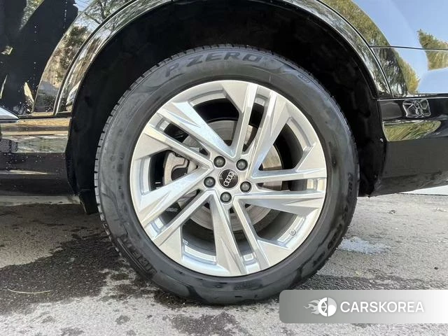 Audi Q7 id 4275767 из Китая 16