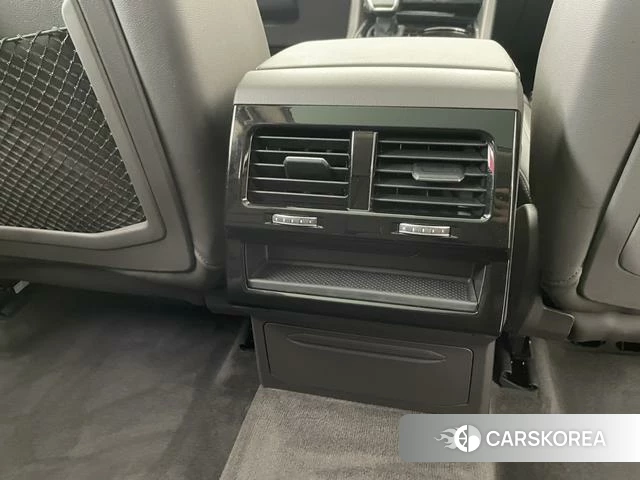 Volkswagen Touareg id 4359531 из Китая 14