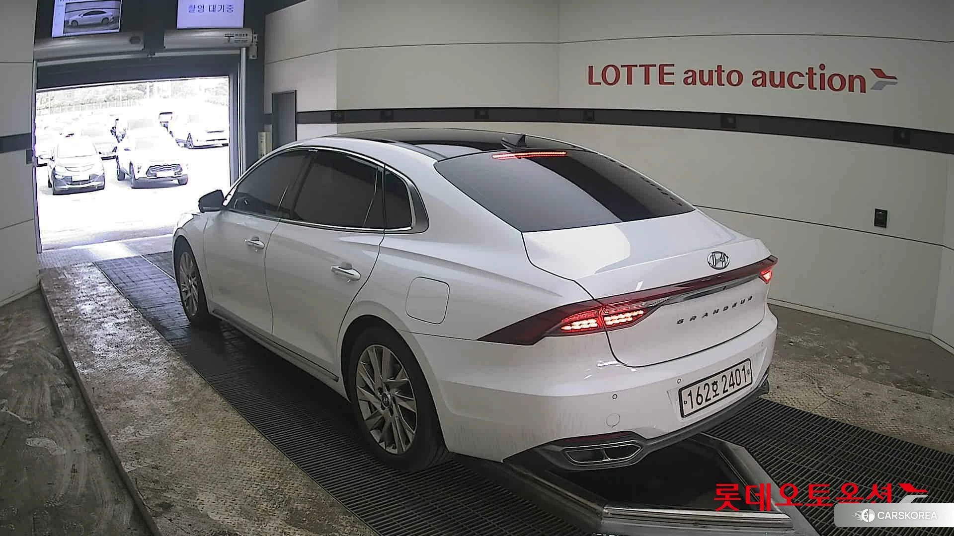 Hyundai Grandeur Hybrid id 3875705 из Кореи 35