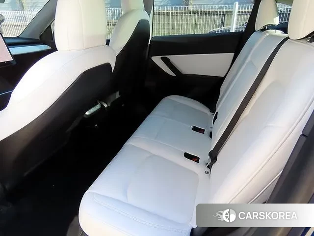 Tesla Model Y id 3504056 из Кореи 16