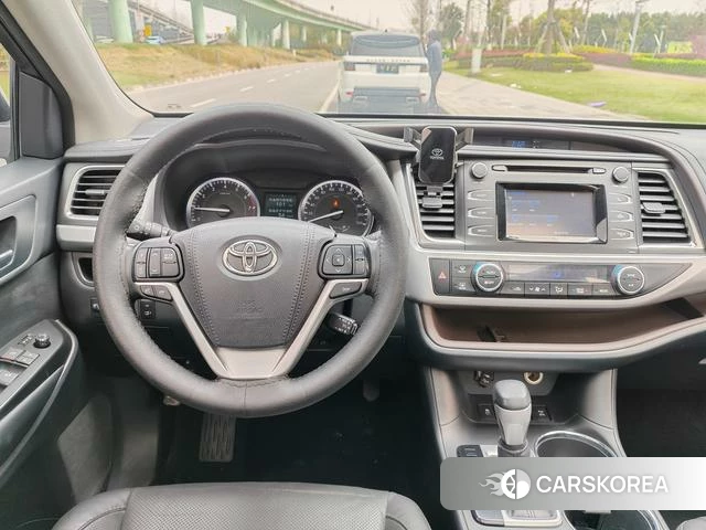Toyota Highlander id 3920476 из Китая 13