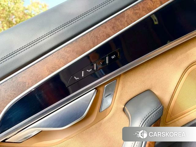 Audi A8 id 4271891 из Китая 14
