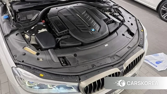 BMW 7 Series (G11) id 3429456 из Кореи 16