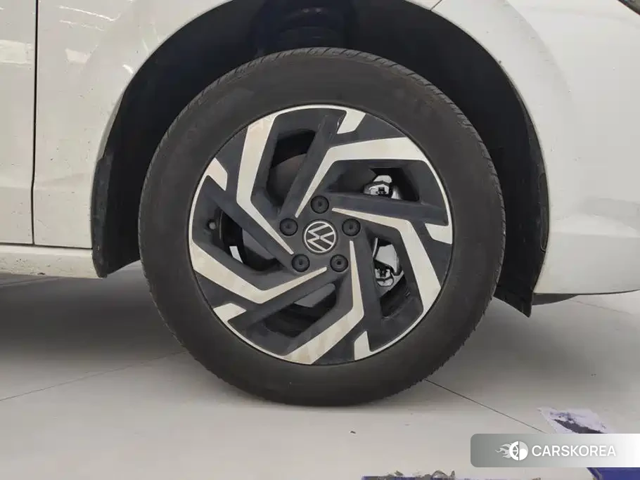 Volkswagen Lavida id 4674509 из Китая 12