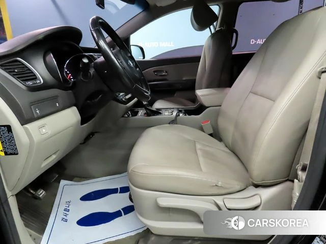 Kia All New Carnival id 3912055 из Кореи 16