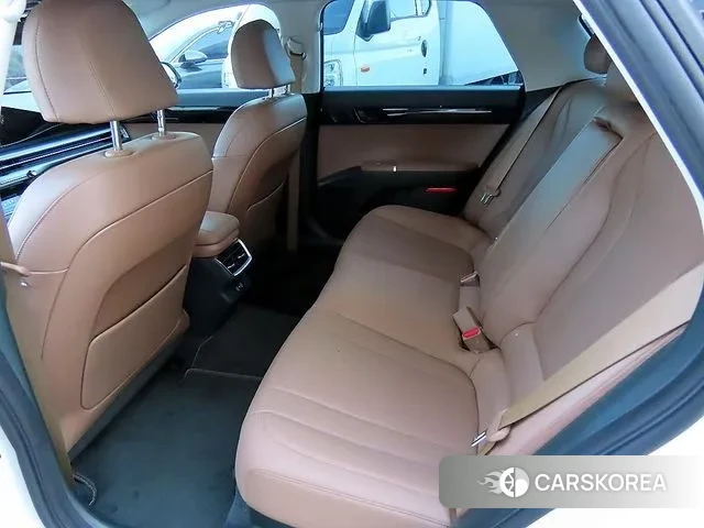 Hyundai Grandeur (GN7) id 3566101 из Кореи 16