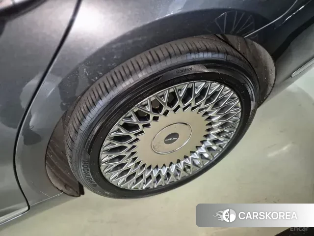 Genesis G90 id 3454197 из Кореи 14