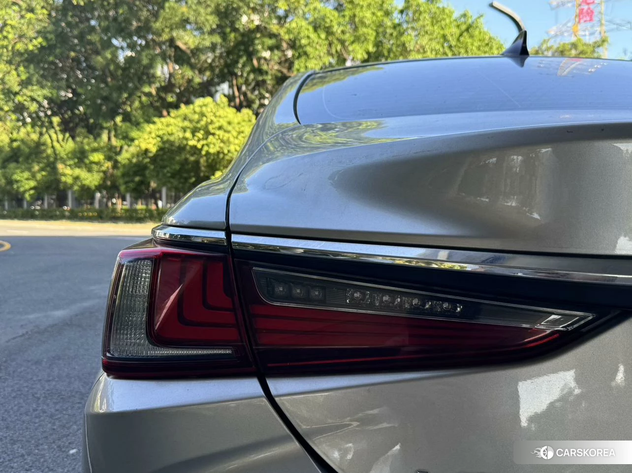 Lexus ES id 4513836 из Китая 10