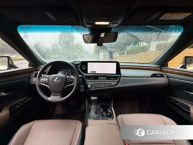 Lexus ES 2024 Белый из Китая, фото 6