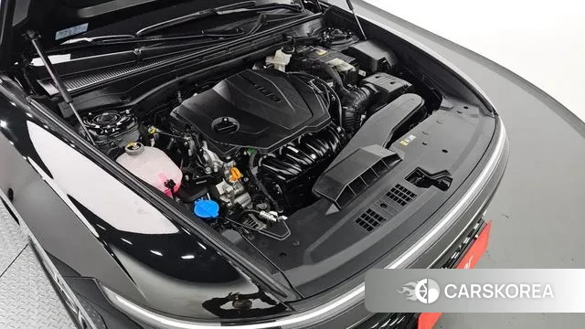 Hyundai Grandeur (GN7) id 3353902 из Кореи 16