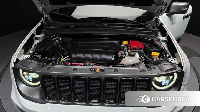 Jeep Renegade id 3428211 из Кореи 16