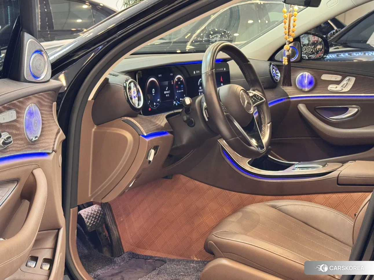 Mercedes-Benz E-Class id 4487151 из Китая 21