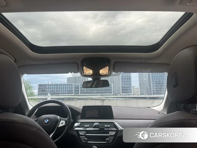 BMW 5 series PHEV id 4212696 из Китая 22