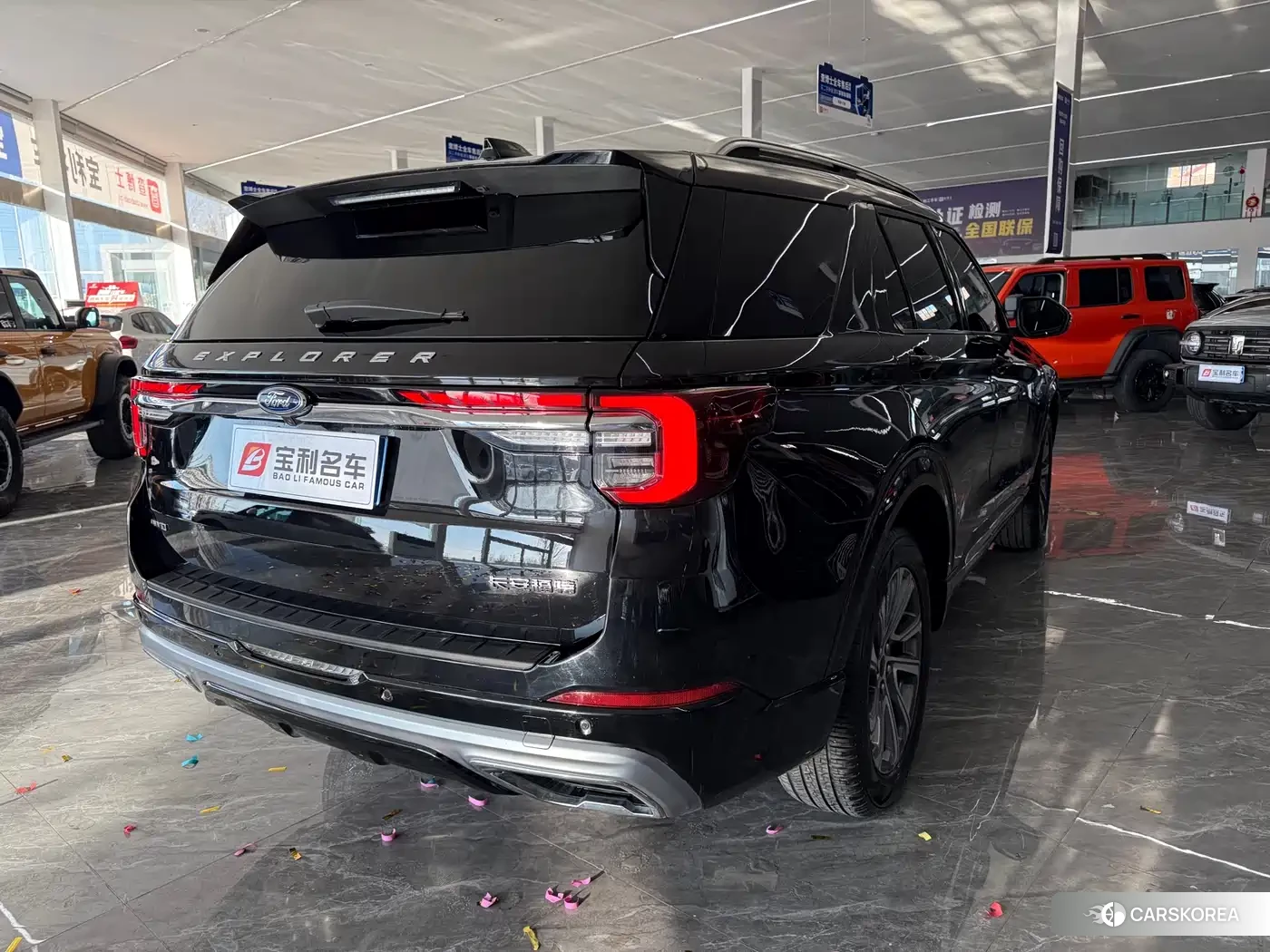 Ford Explorer id 4538689 из Китая 8