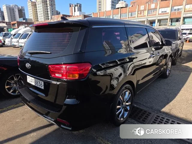 Kia The New Carnival id 3440003 из Кореи 14