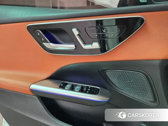 Mercedes-Benz C-Class W206 2023 Белый из Кореи, фото 6